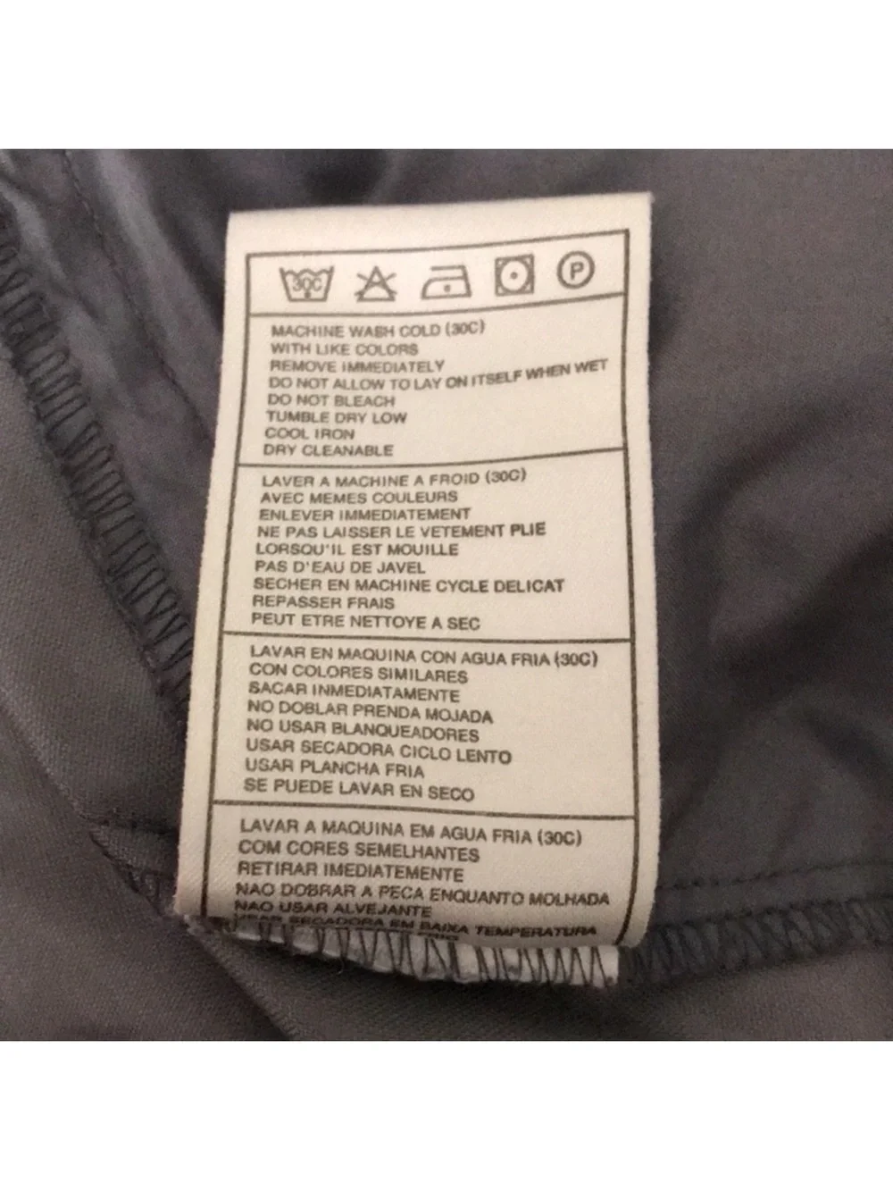 Nike medium Gray and red Hooded Anorak Pullover Jacket damaged